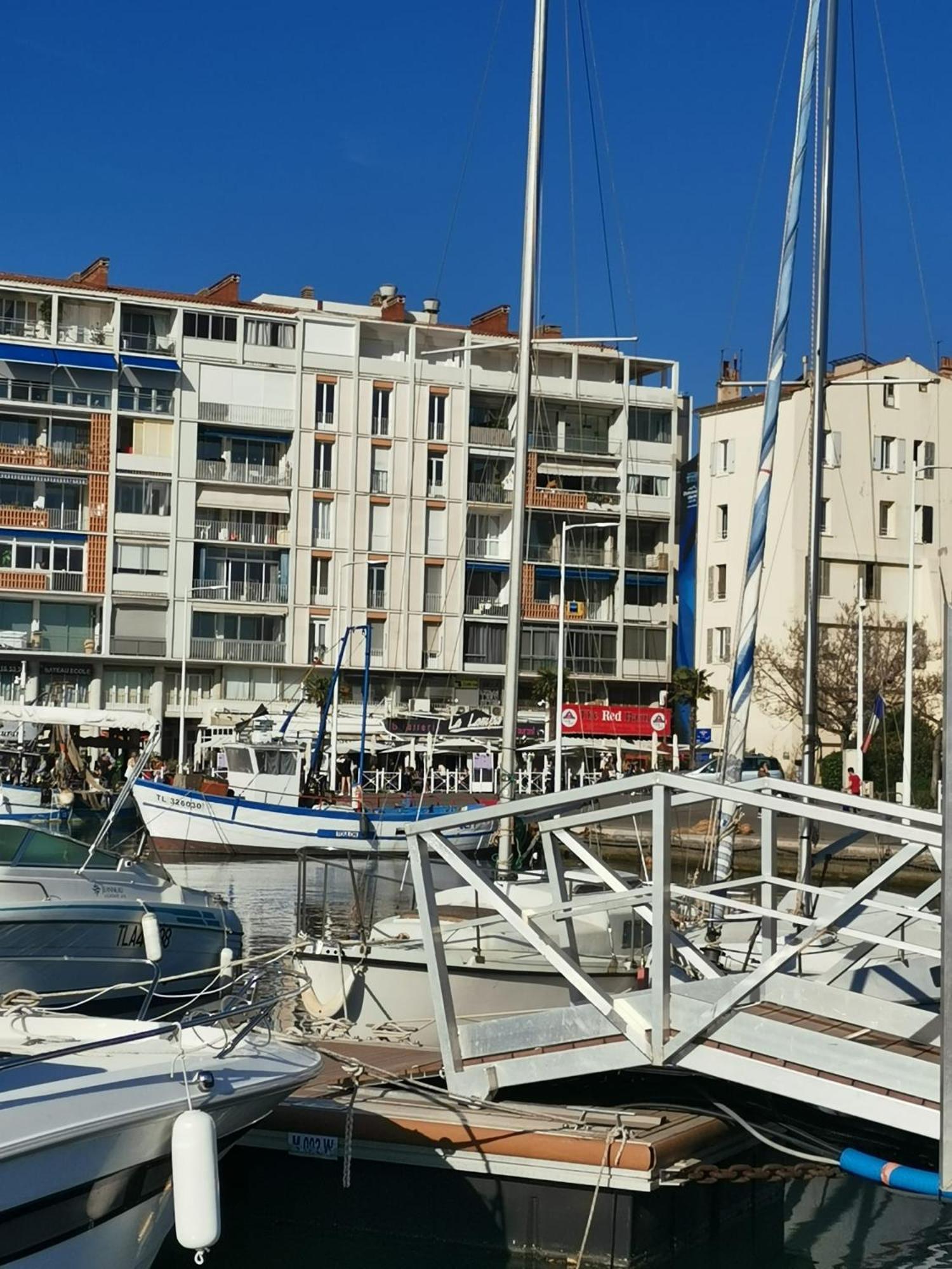 Marina Dream Apartment Toulon Exterior photo